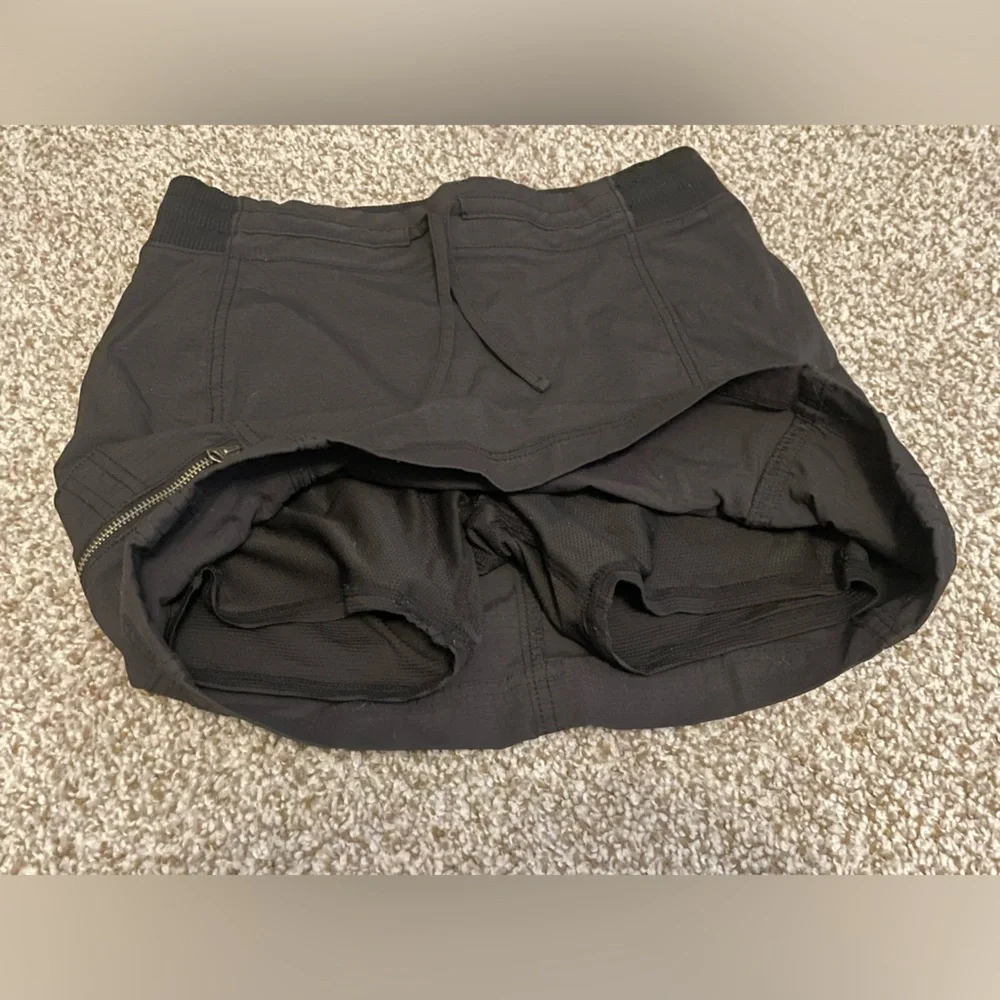 Athleta Trekki Cargo Skort Black Size‎ 2